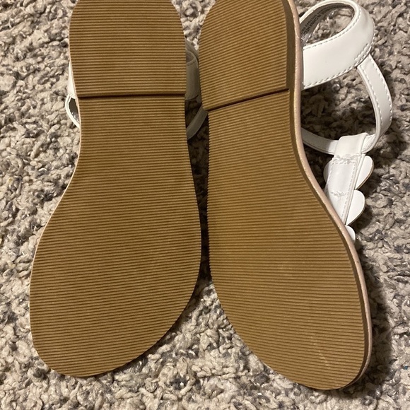 Children’s Places multicolored heart sandals | NWT | Youth size 11 - Picture 3 of 5